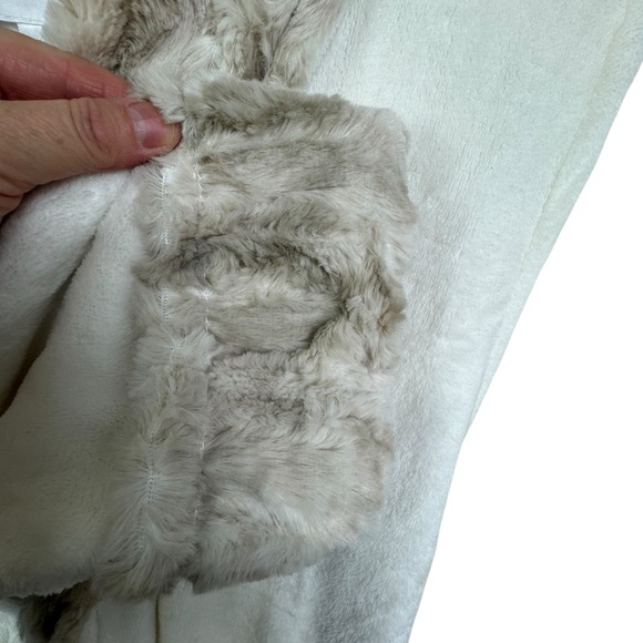 NWT Carol Hochman Long Plush Midnight Cream Wrap Long Robe Women’s Size Small - Picture 11 of 16